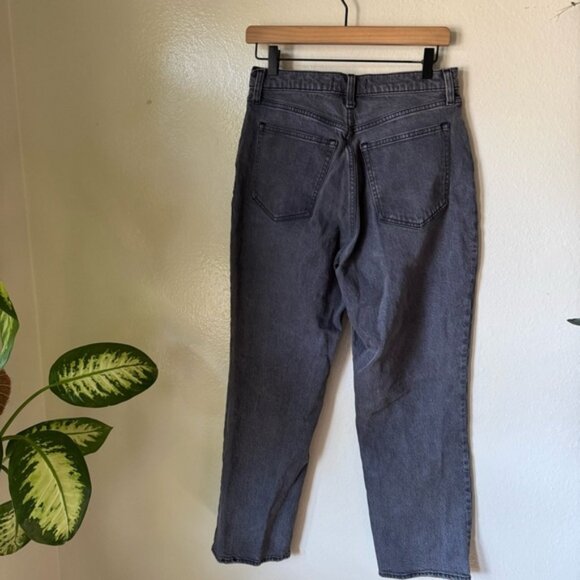 Abercrombie | Curve Love Ultra High Rise 90s Straight Jeans - Picture 3 of 7